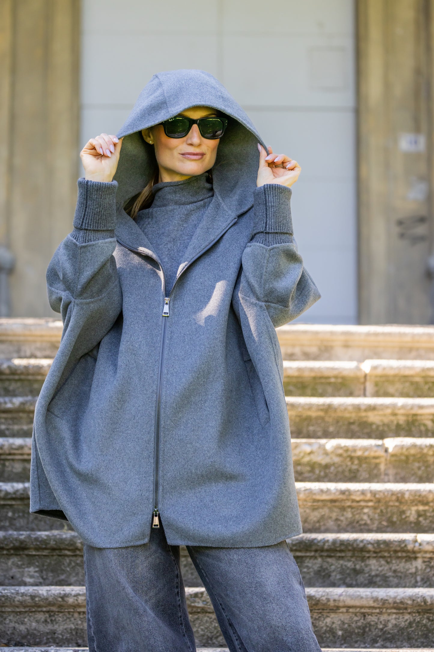 CAPPOTTO CON CAPPUCCIO